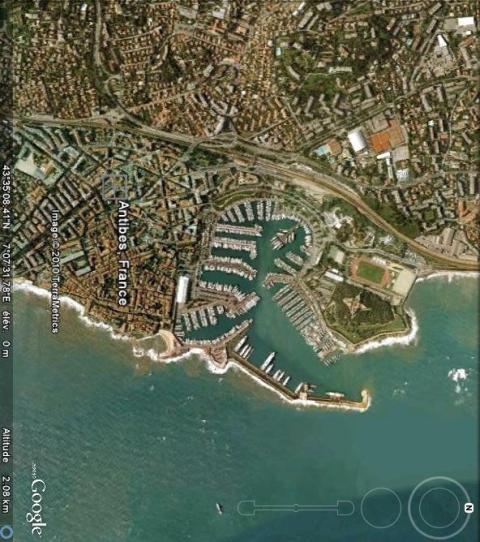 Vue aérienne d’Antibes, GoogleEarth, 25/07/2010. Vue aérienne d’Antibes, GoogleEarth, 25/07/2010.