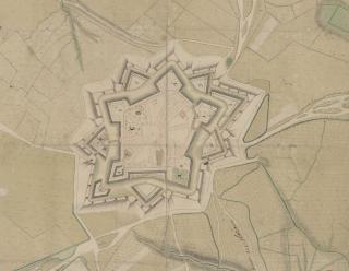 Plan de Rocroy où sont marqués les jardins et maisons à la distance de 250 toises de la palissade. Envoyé le 1er 7bre 1714, 1714, gallica.bnf.fr/ Bibliothèque nationale de France.