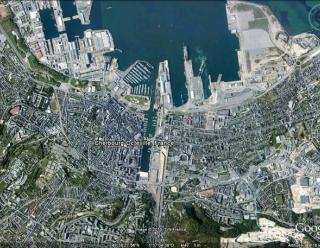 Vue aérienne de Cherbourg, GoogleEarth, 24/07/2010.